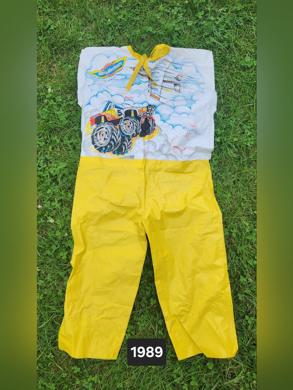 🔥Vintage🔥 1989 Micro Machine Plastic Halloween Suit For Hids